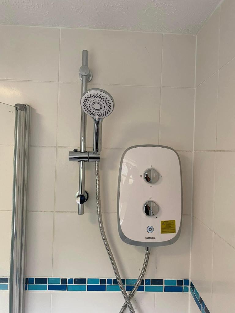fixed shower with pump
